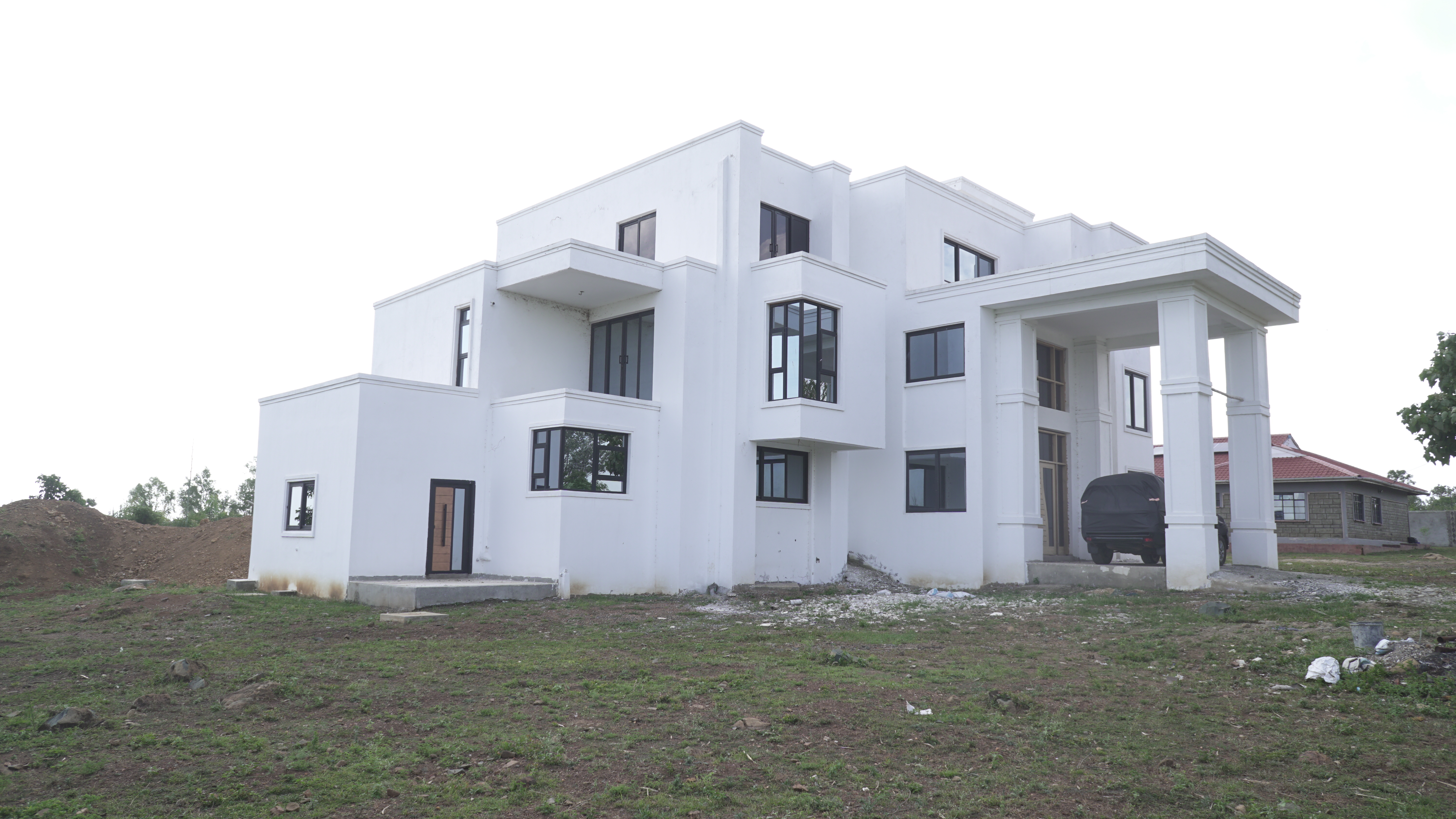 BONDO RESIDENCY- A Lakeside Masterpiece on the Shores of Lake Victoria