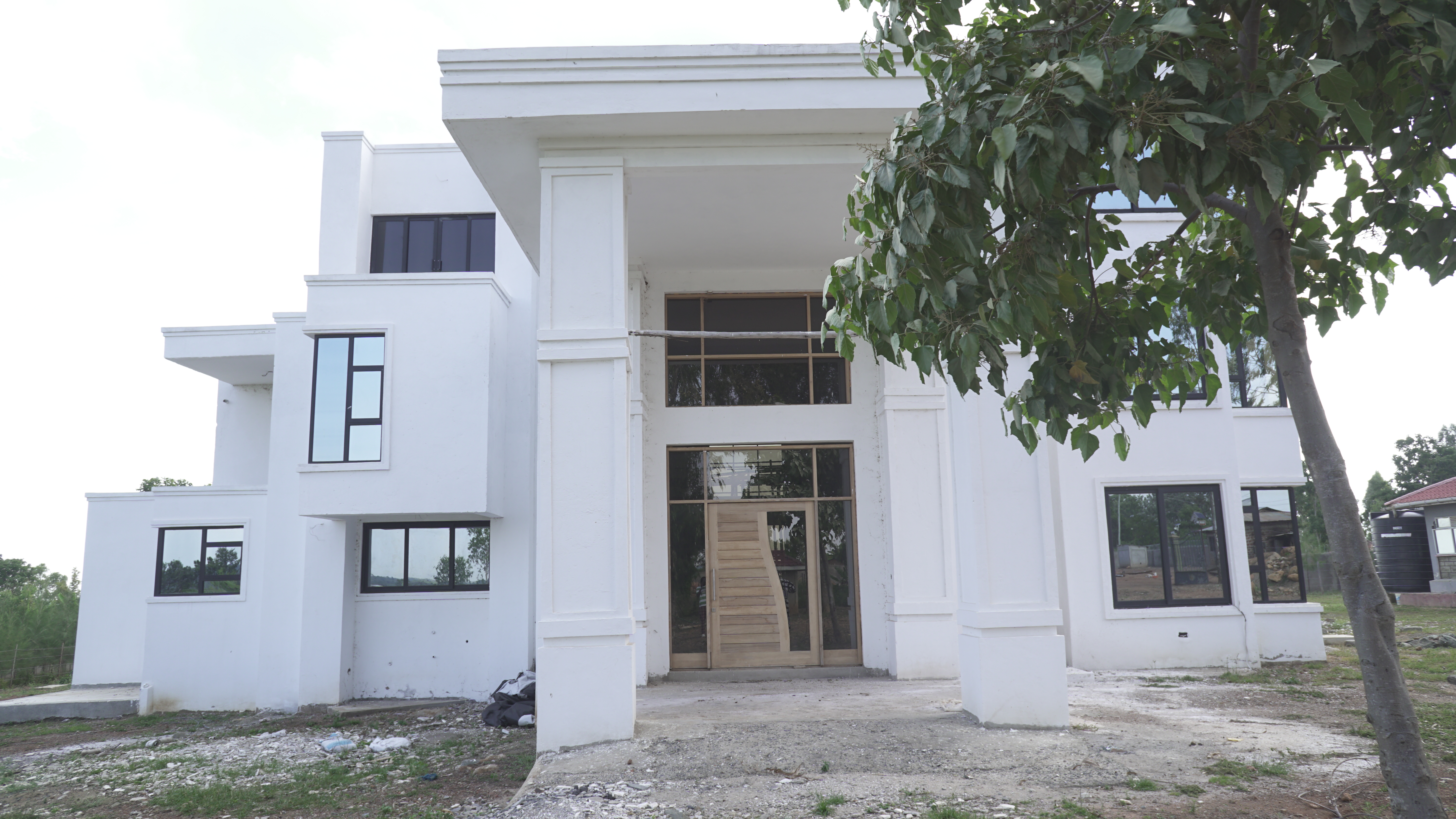 BONDO RESIDENCY- A Lakeside Masterpiece on the Shores of Lake Victoria photo 2